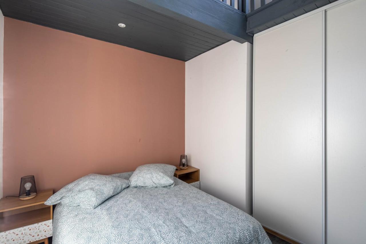 Maison De Ville En Plein Centre Avec Terrasse Poitiers Kültér fotó