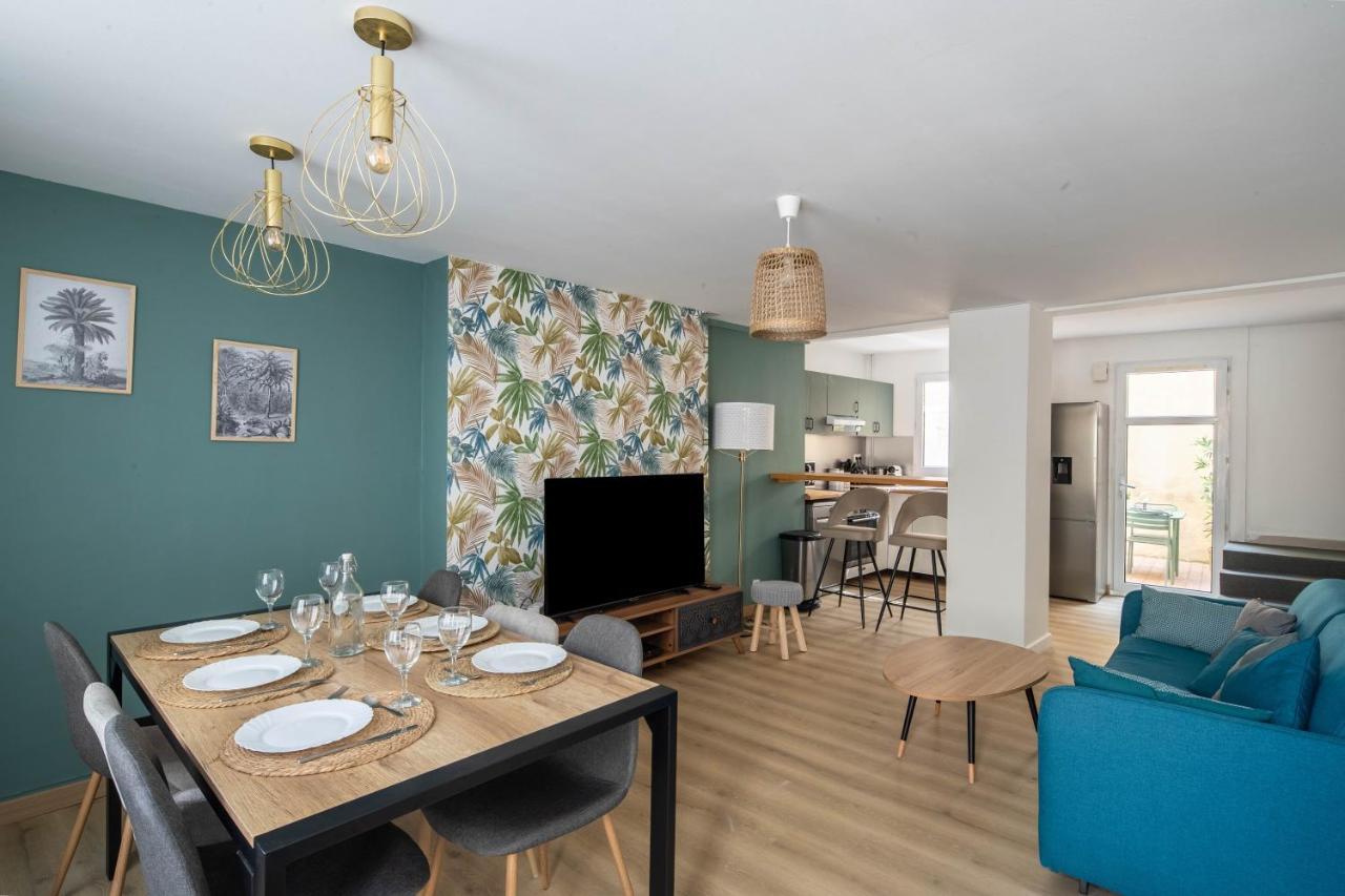 Maison De Ville En Plein Centre Avec Terrasse Poitiers Kültér fotó